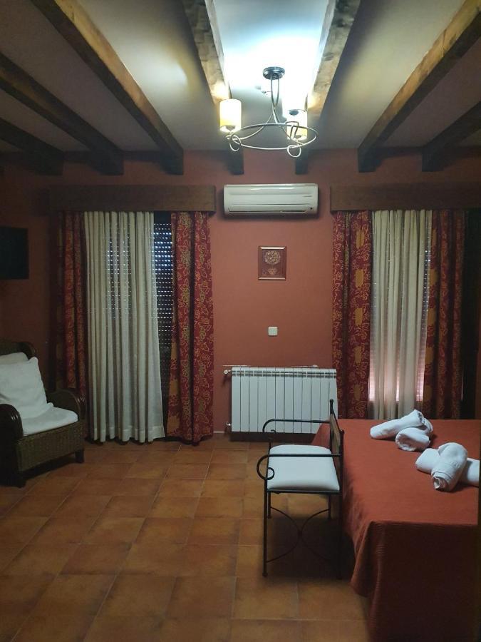 Hostal La Plata Oropesa Ngoại thất bức ảnh