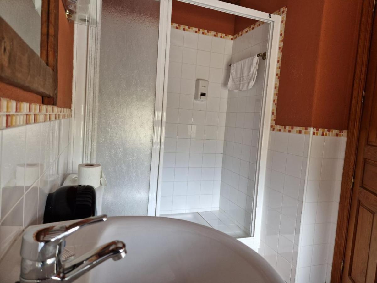 Hostal La Plata Oropesa Ngoại thất bức ảnh