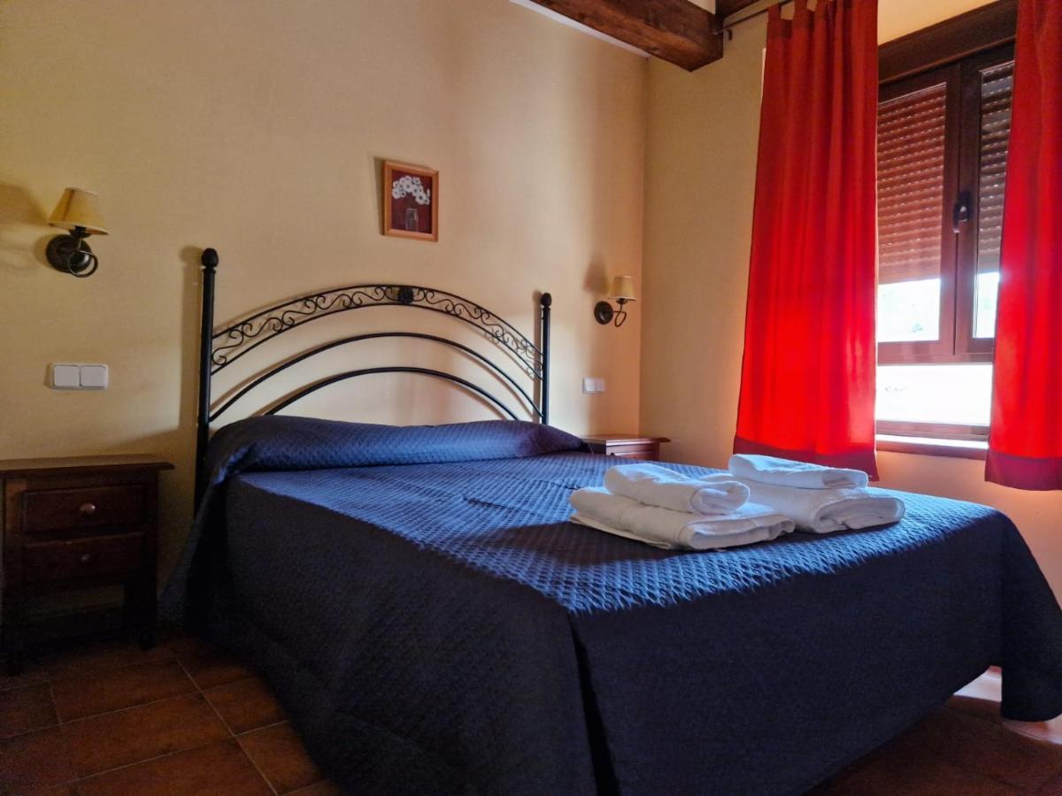 Hostal La Plata Oropesa Ngoại thất bức ảnh